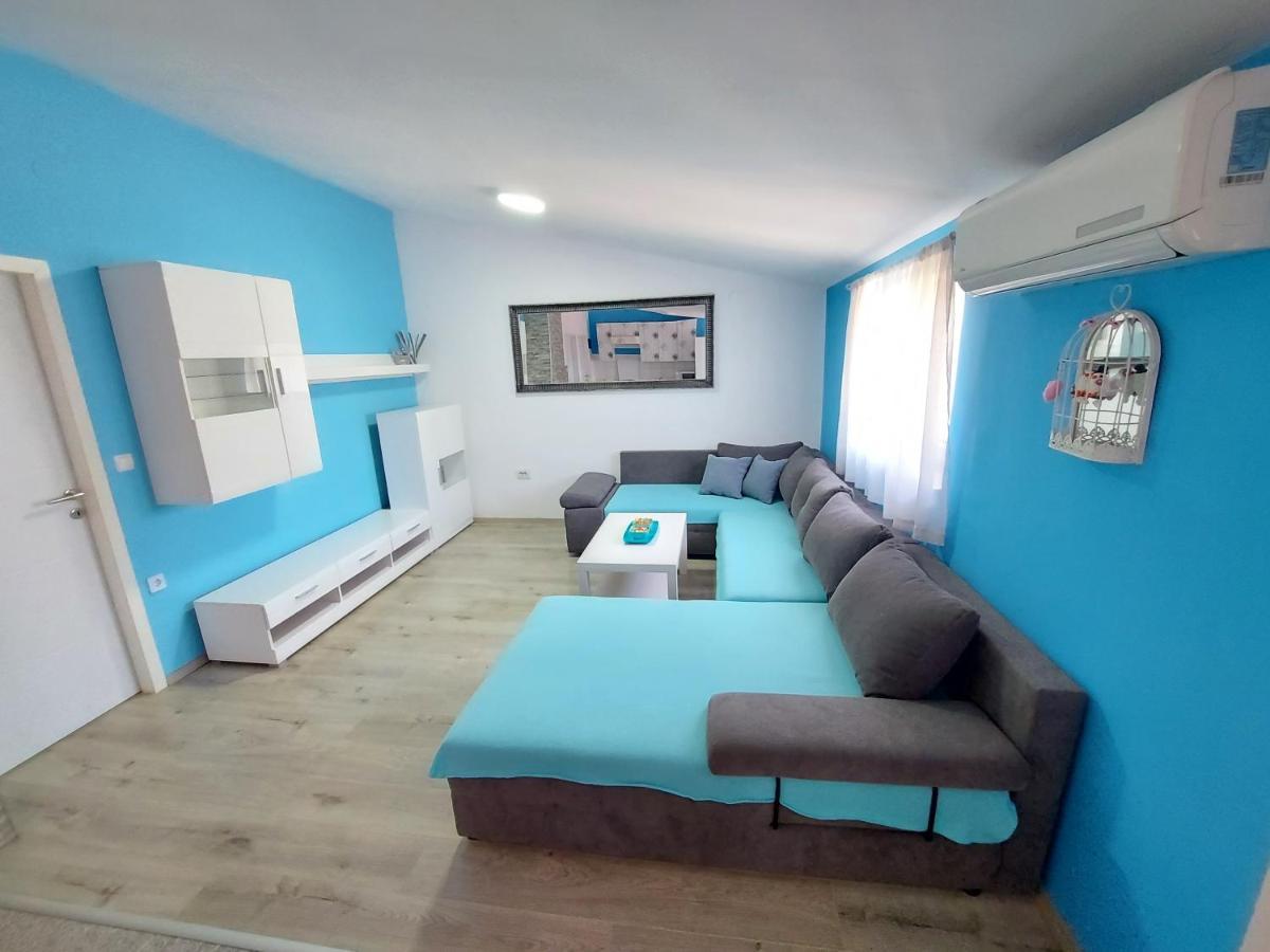 Apartman Ana Штиньян Экстерьер фото