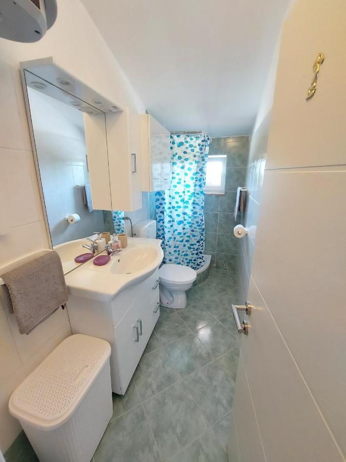 Apartman Ana Штиньян Экстерьер фото